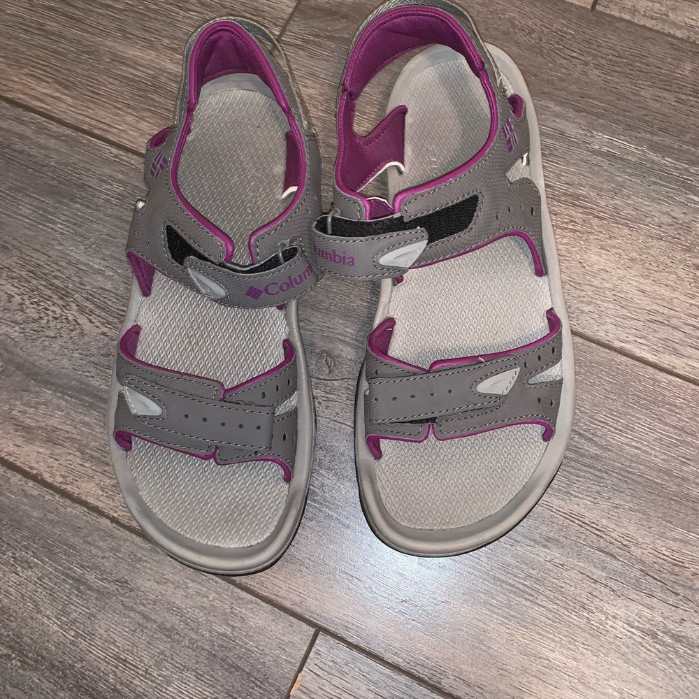 Columbia sandals size 10 NEVER WORN
